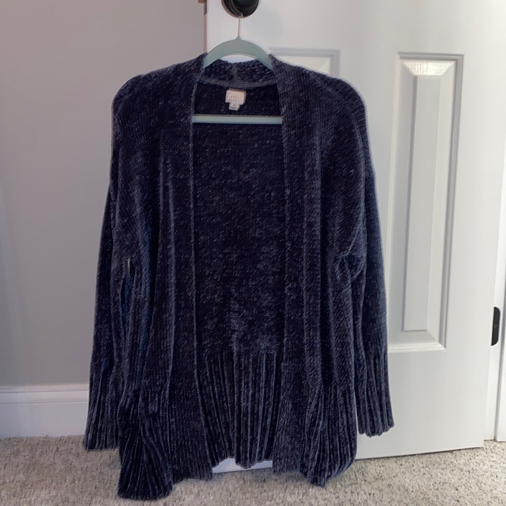 Women’s knitted cardigan!